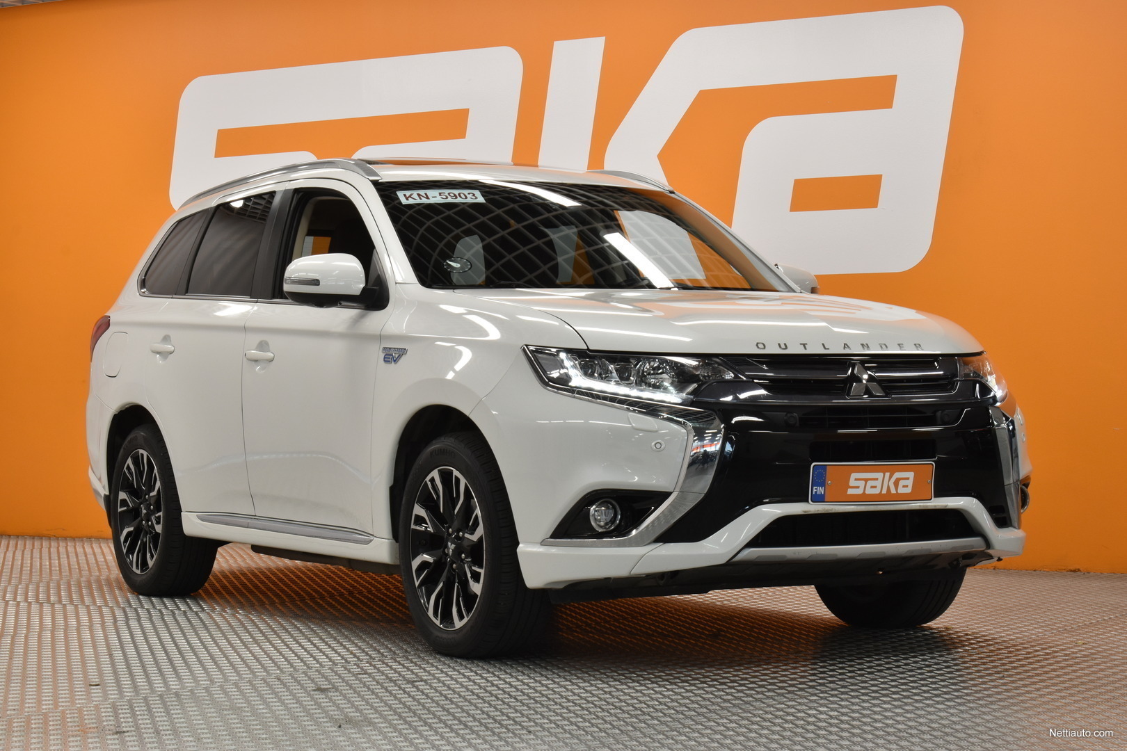 Mitsubishi Outlander PHEV Instyle Navi 4WD 5P Sähkökäyttöinen