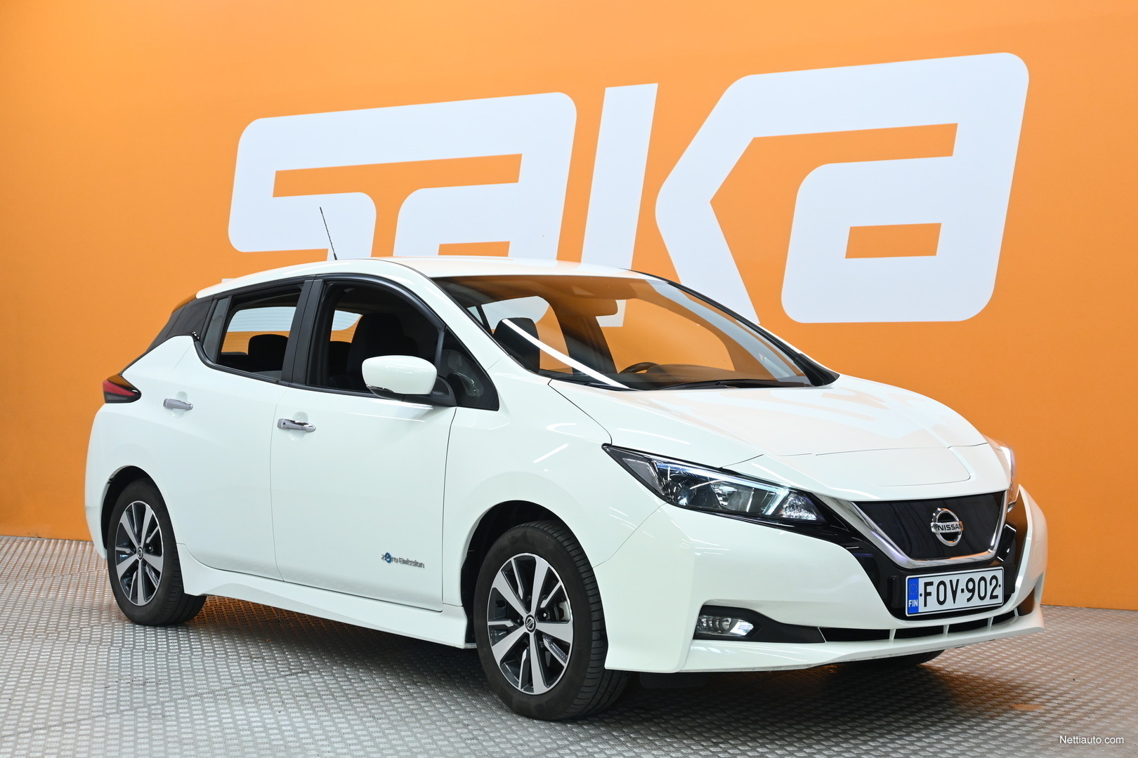 Nissan Leaf Acenta 40 kWh Lämpöpumppu ACC P Kamera Navi