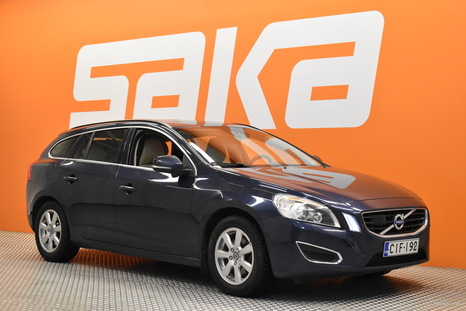 Volvo V60 D3 Momentum Business Aut Webasto Ada Vakkari BT