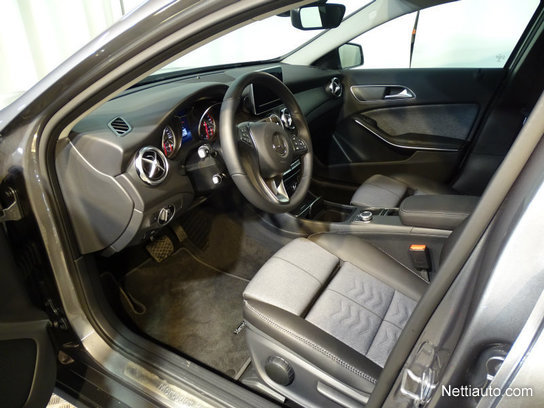 Mercedes Benz GLA 200 A Premium Business Maastoauto 2018