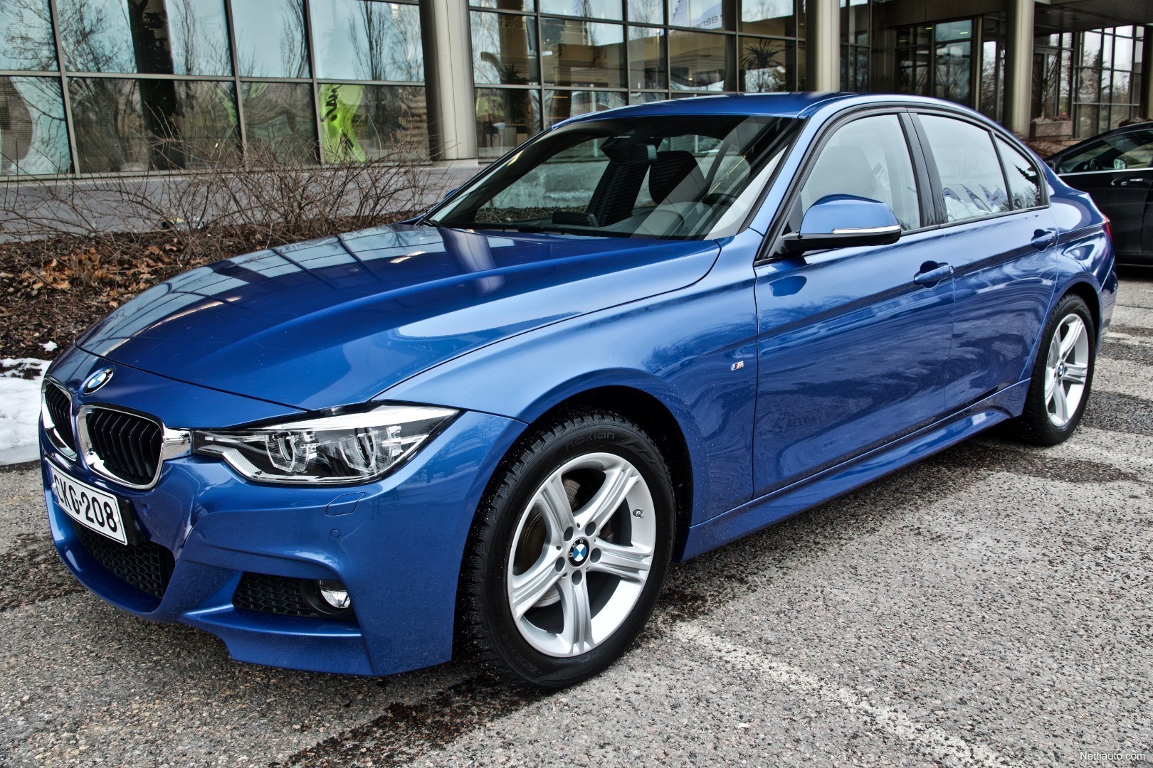 BMW 320 M SPORT SUOMIAUTO V H N AJETTU NELIVETO F30 Sedan 320d A 