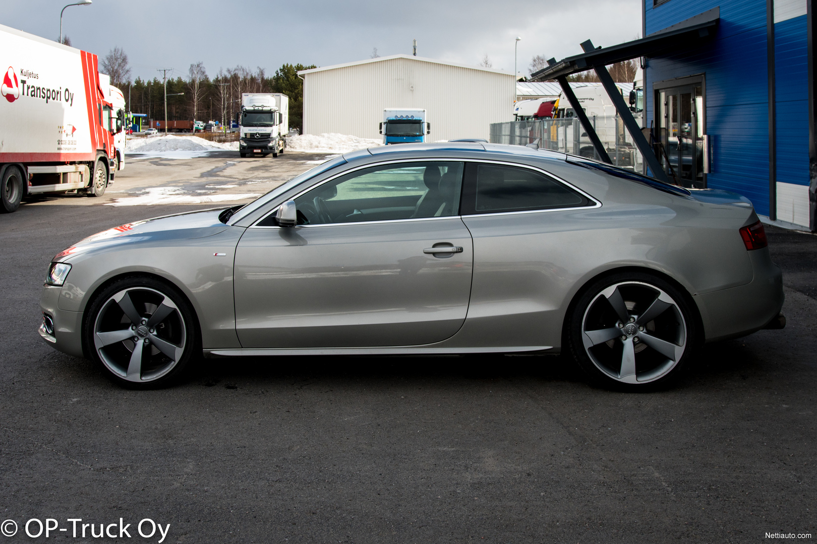 Audi A5 Coupé 3,2 V6 FSI 195kw quattro SLine *HUIPPUVARUSTEET* Coupé 2008 Used vehicle