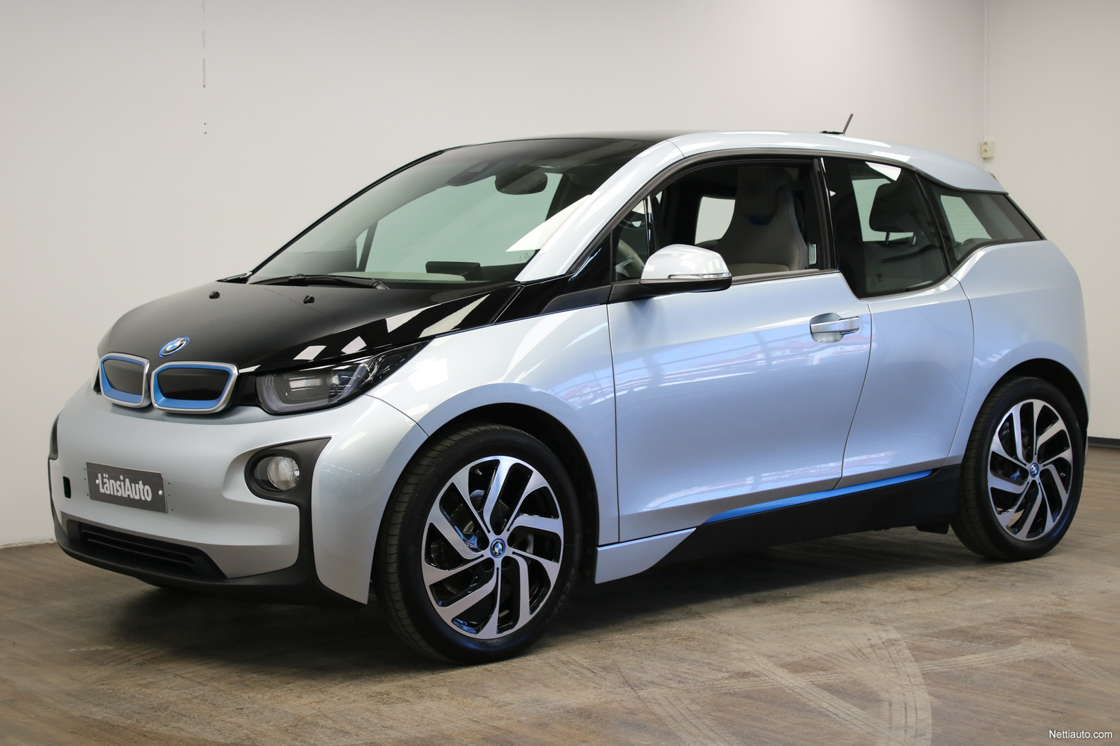 BMW i3 eDrive 60 Ah **sähköauto, ajettu vain 26tkm ...