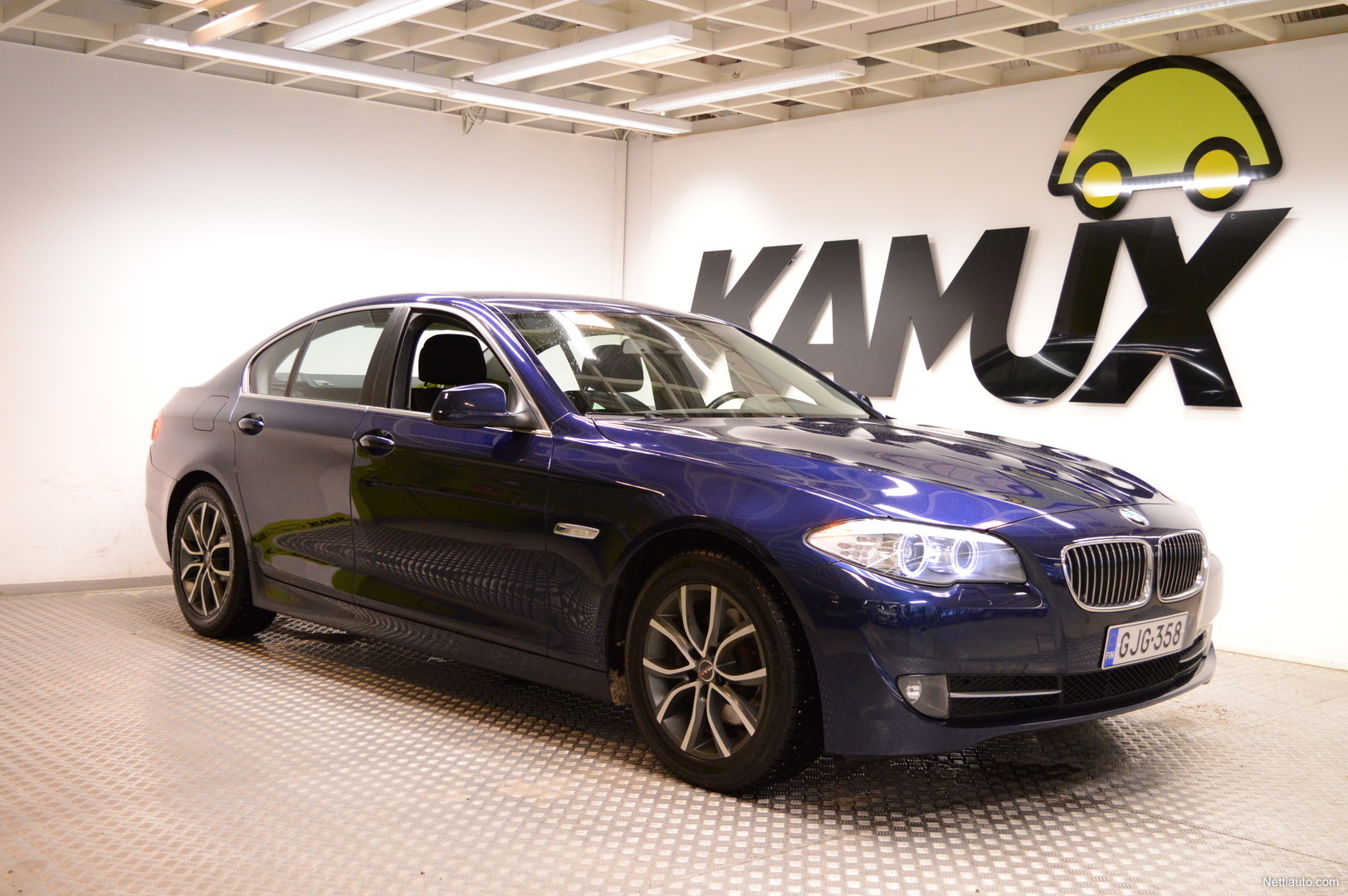 BMW 520 A F10 Sedan Business *Suomiauto, Xenon, Cruise
