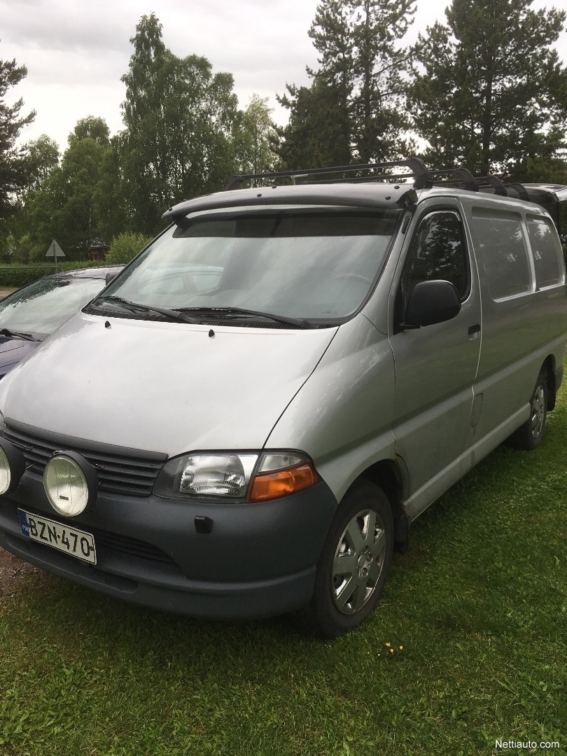 Toyota Hiace 2.5 D4D 90 4d Hiace Lyhyt - Korkea 2002 - Vaihtoauto