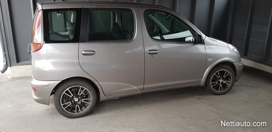 Toyota Yaris Verso