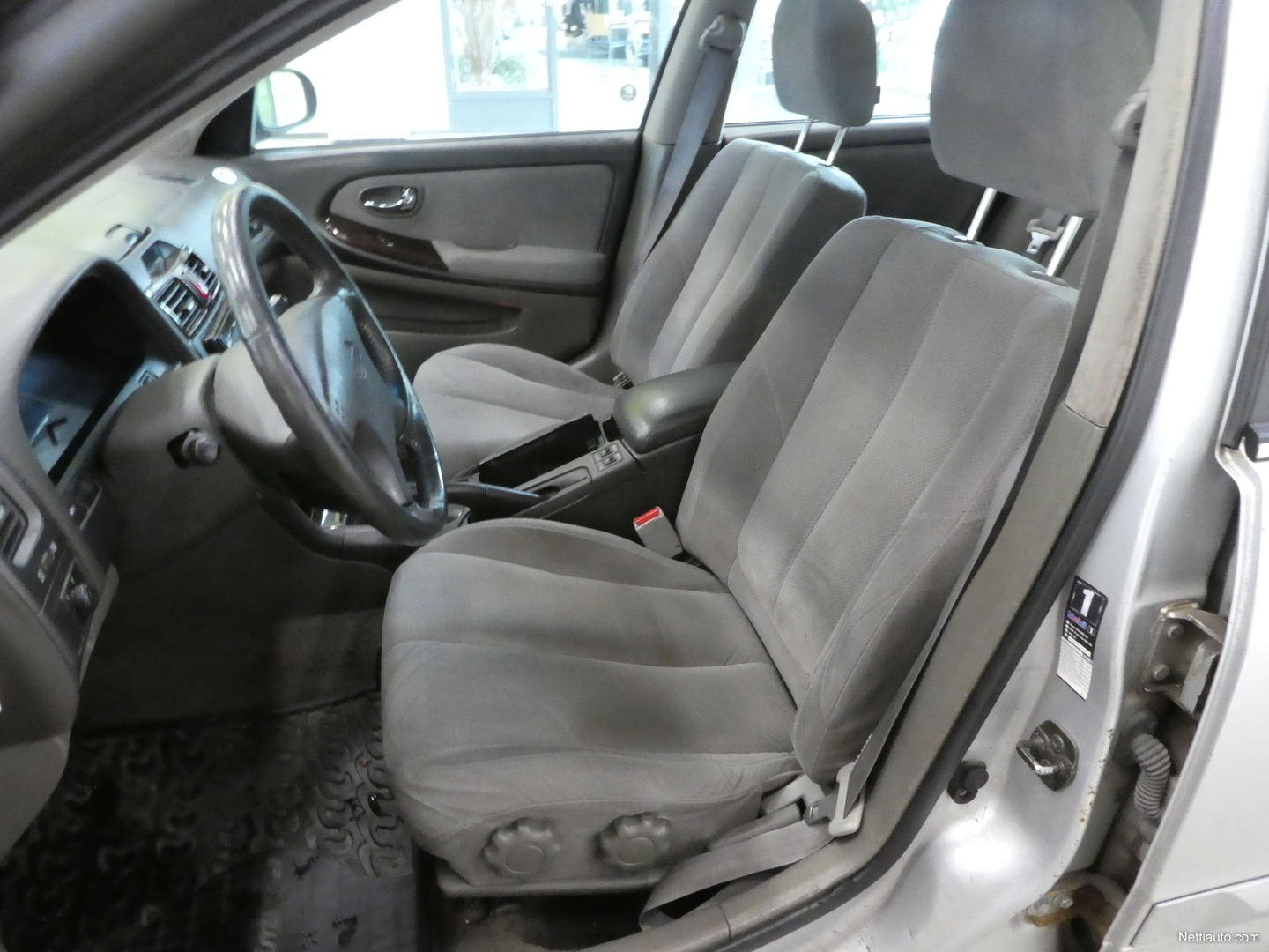 Nissan Luxury Car >> Nissan Maxima Qx 3 0 V6 24v Business Sedan 2001 Used Nissan Luxury Car >> Nissan Maxima Qx 3 0 V6 24v Business Sedan 2001 Used