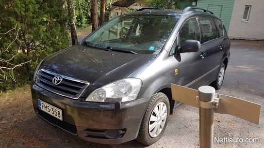 Toyota Avensis Verso