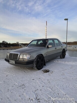 Mercedes-Benz 260