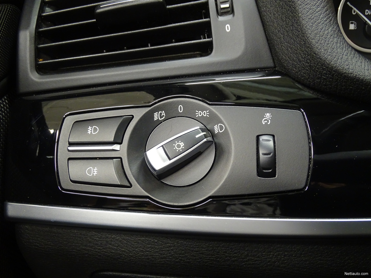 BMW X3 F25 xDrive20d A Business //1-OMISTEINEN / P-A LISÄLÄMMITIN / SÄHKÖINEN VETOKOUKKU ...
