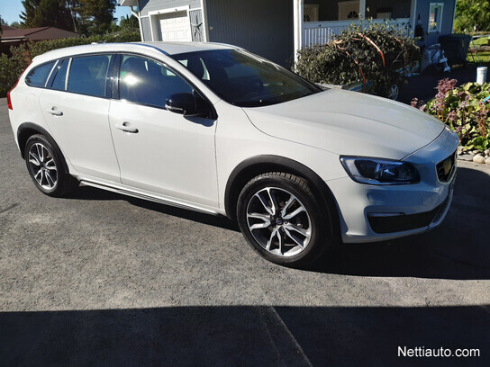 Volvo V60 Cross Country