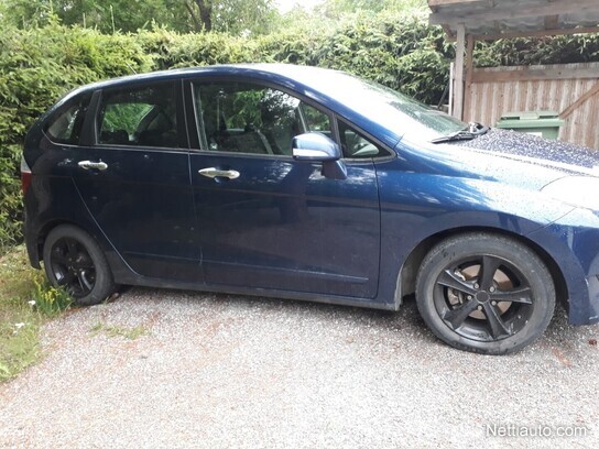 Honda FR-V