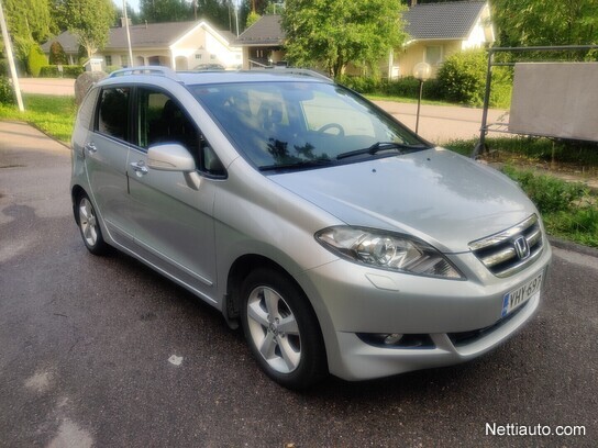 Honda FR-V