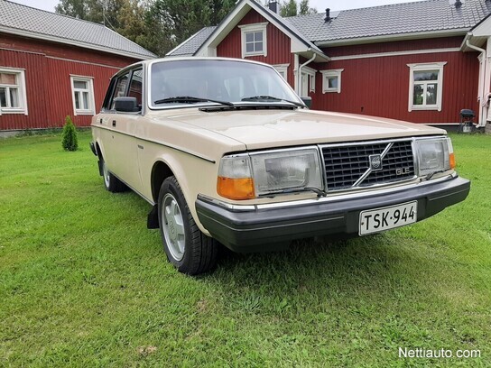 Volvo 244
