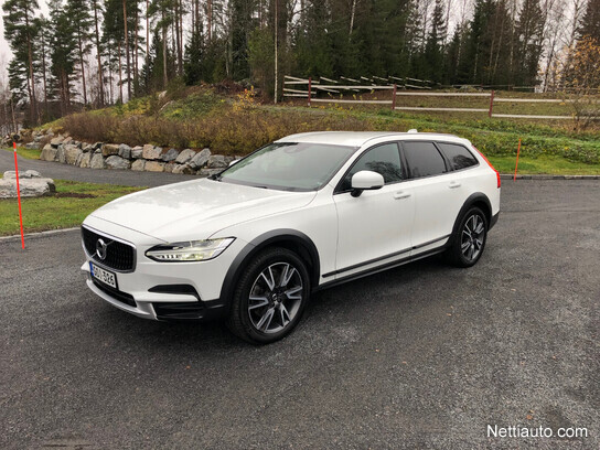 Volvo V90 Cross Country