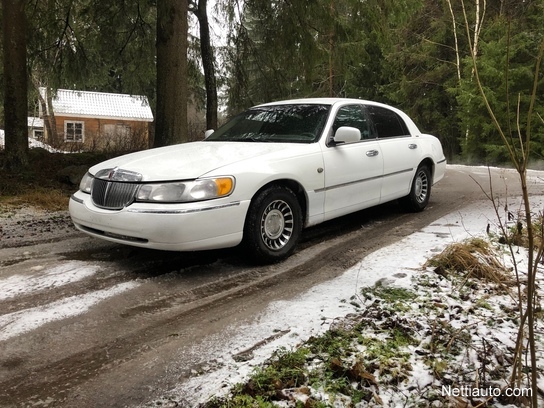 Lincoln Town Car