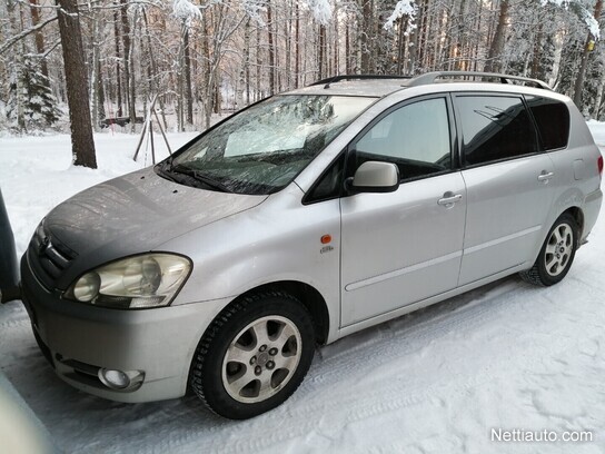 Toyota Avensis Verso