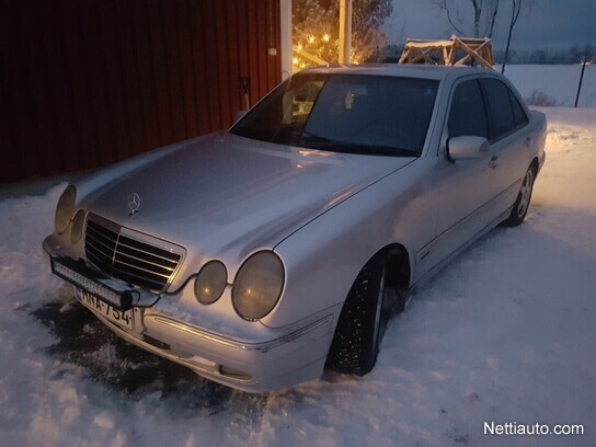 Mercedes-Benz 270