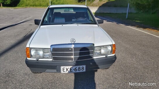 Mercedes-Benz 190