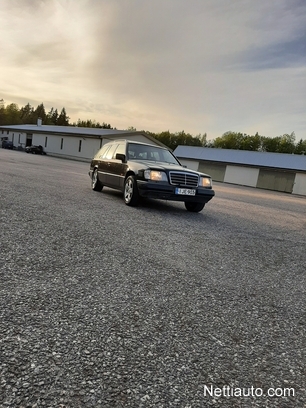 Mercedes-Benz 300