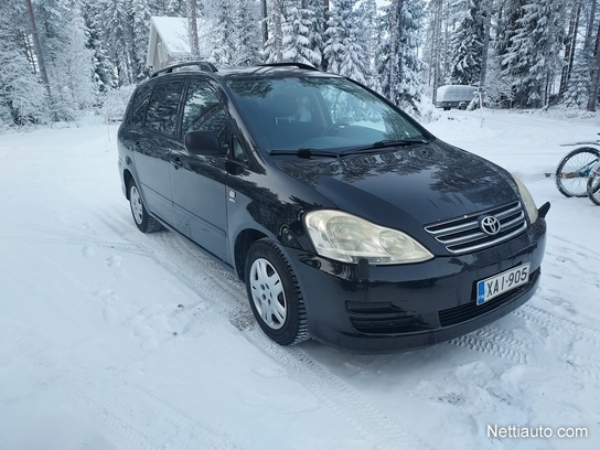Toyota Avensis Verso