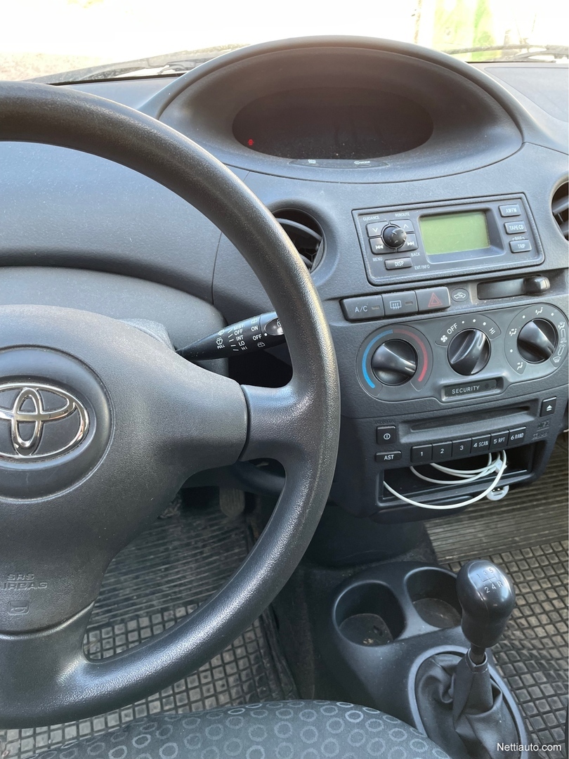 Toyota Yaris 1.3 VVT-i 3d Linea Terra Viistoperä 2003 - Vaihtoauto -  Nettiauto