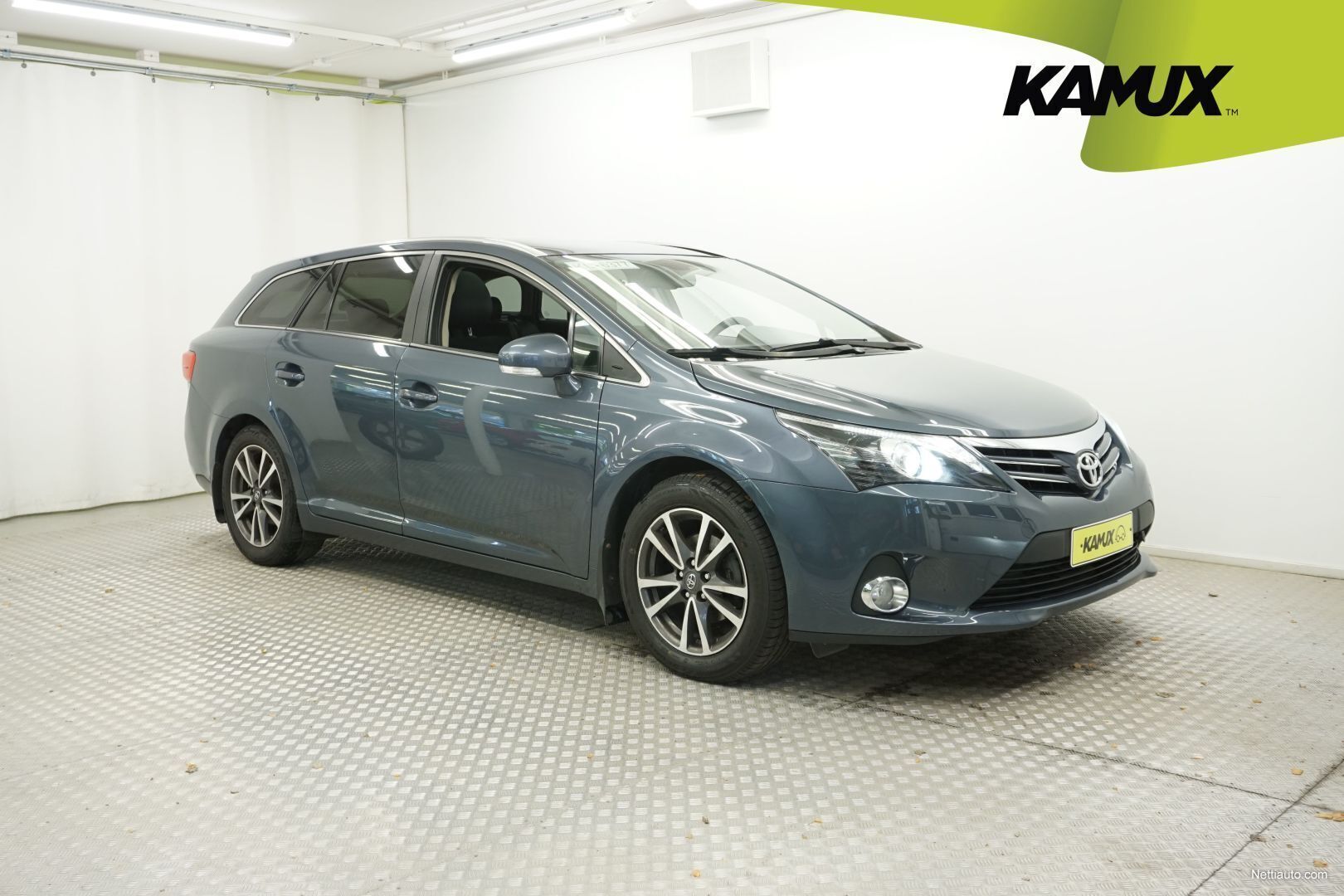 Toyota Avensis Valvematic Linea Sol Wagon Multidrive S Koukku