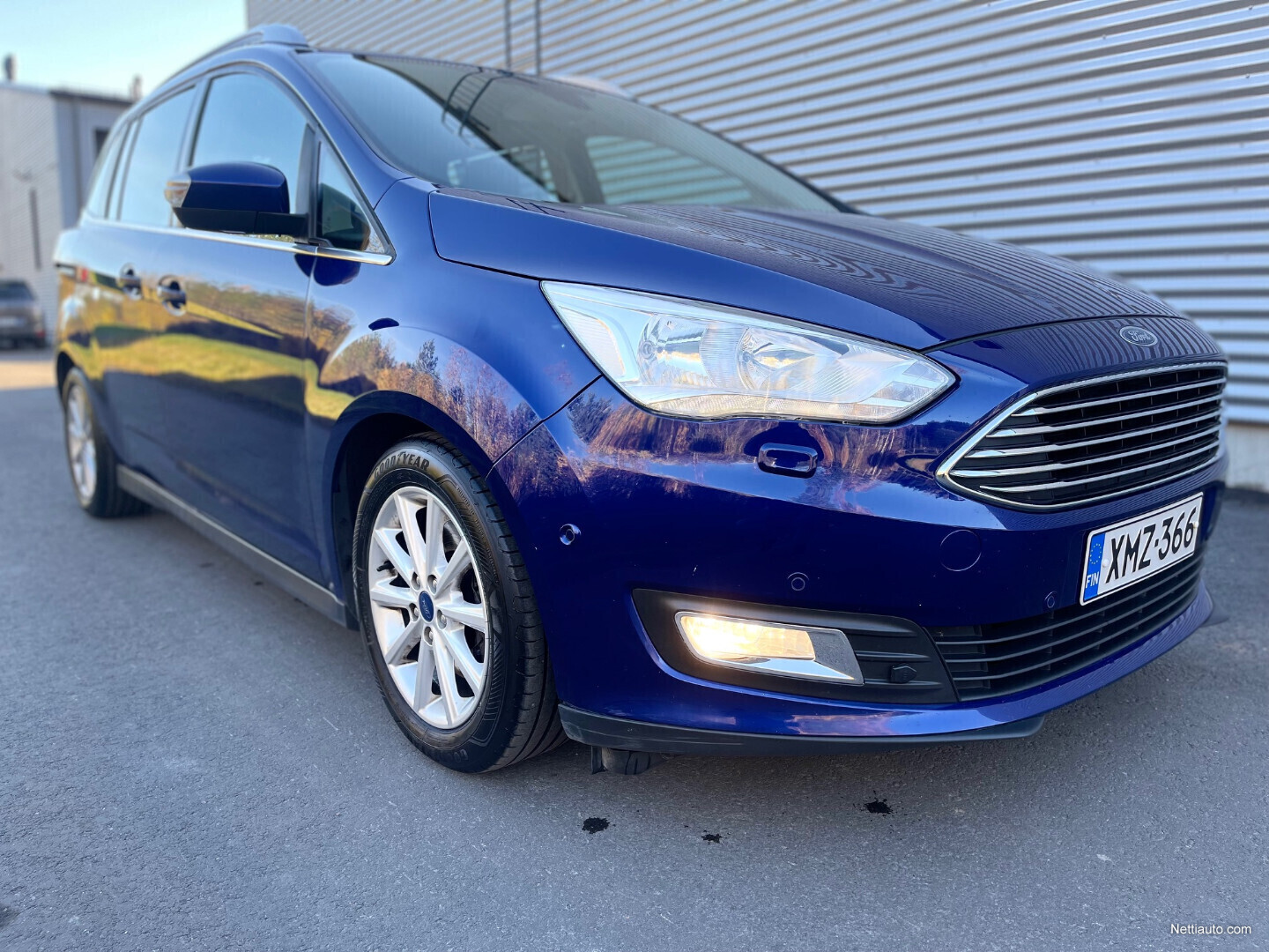 Ford CMAX Grand GRAND CMAX Titanium 1,0 EcoBoost 125 hv M6 7P Tilaauto 2016 Vaihtoauto