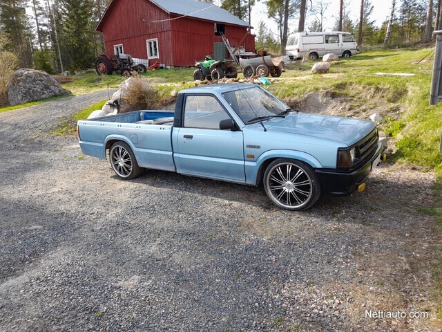 Mazda B2200