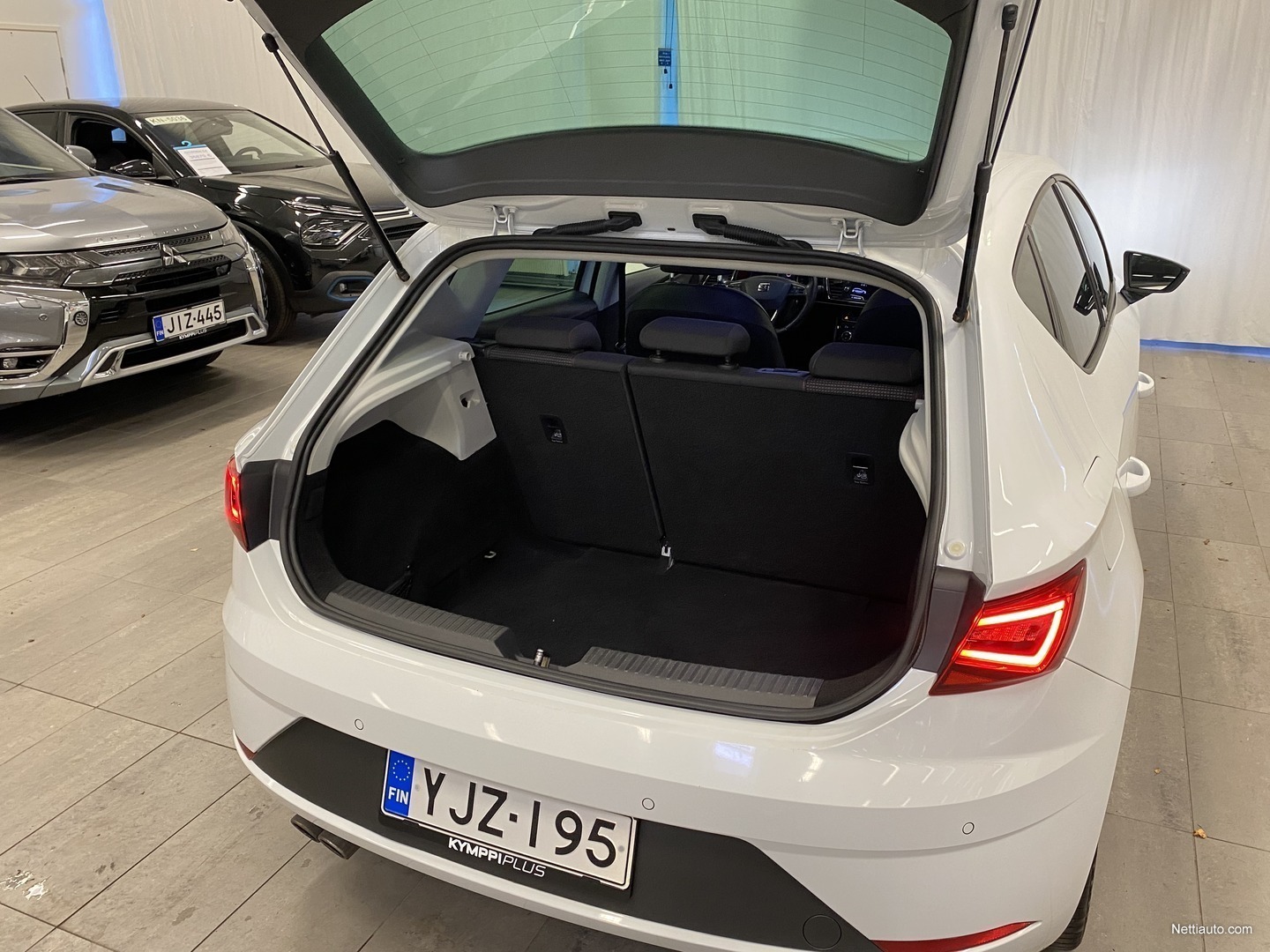 Seat Leon 1,8 TSI 180 FR Business DSG - RAHOITUSKORKO 2,99% - Suomi-auto /  Beats Audio / Adapt.Cruise / Kessy / Navi / LED Hatchback 2018 - Used  vehicle - Nettiauto