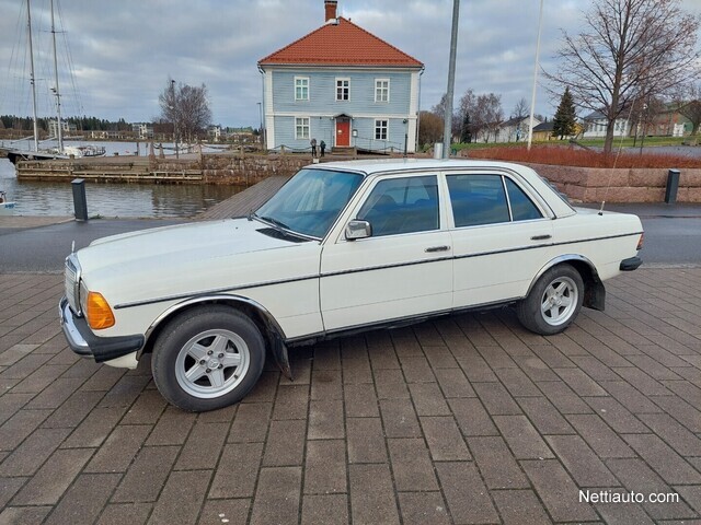 Mercedes-Benz 300