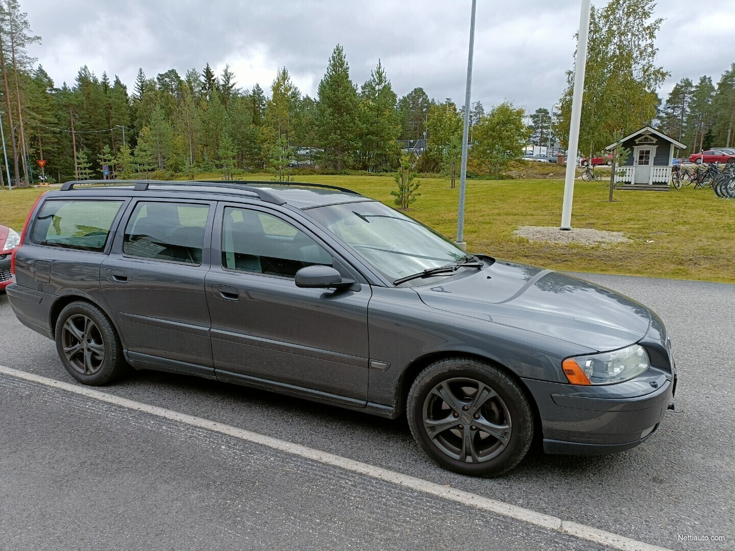 Volvo V70 Volvo V70 Farmari (AC) 5ov. 2400cm3 A Farmari 2005 - Vaihtoauto -  Nettiauto