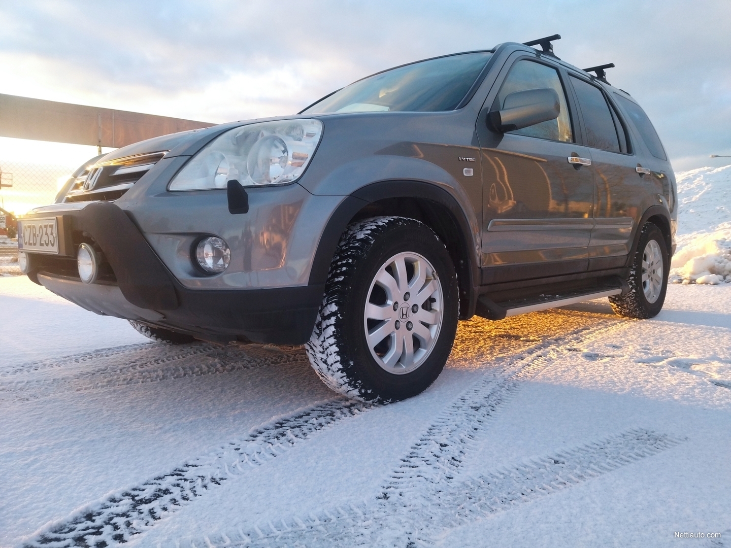 Honda CRV JUURI KATSASTETTU 2.0 ES AT HUIPPU HIENO!! Maastoauto SUV