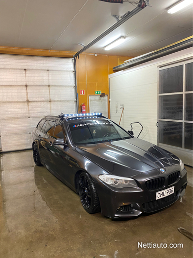 BMW 525