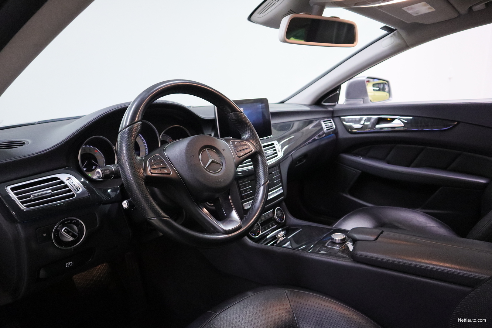 Mercedes-Benz CLS 350 BlueTec Shooting Brake - Dynaamiset & hierovat  penkit, Lämmitin puhelinohjauksella, Harman Kardon Farmari 2015 -  Vaihtoauto - Nettiauto