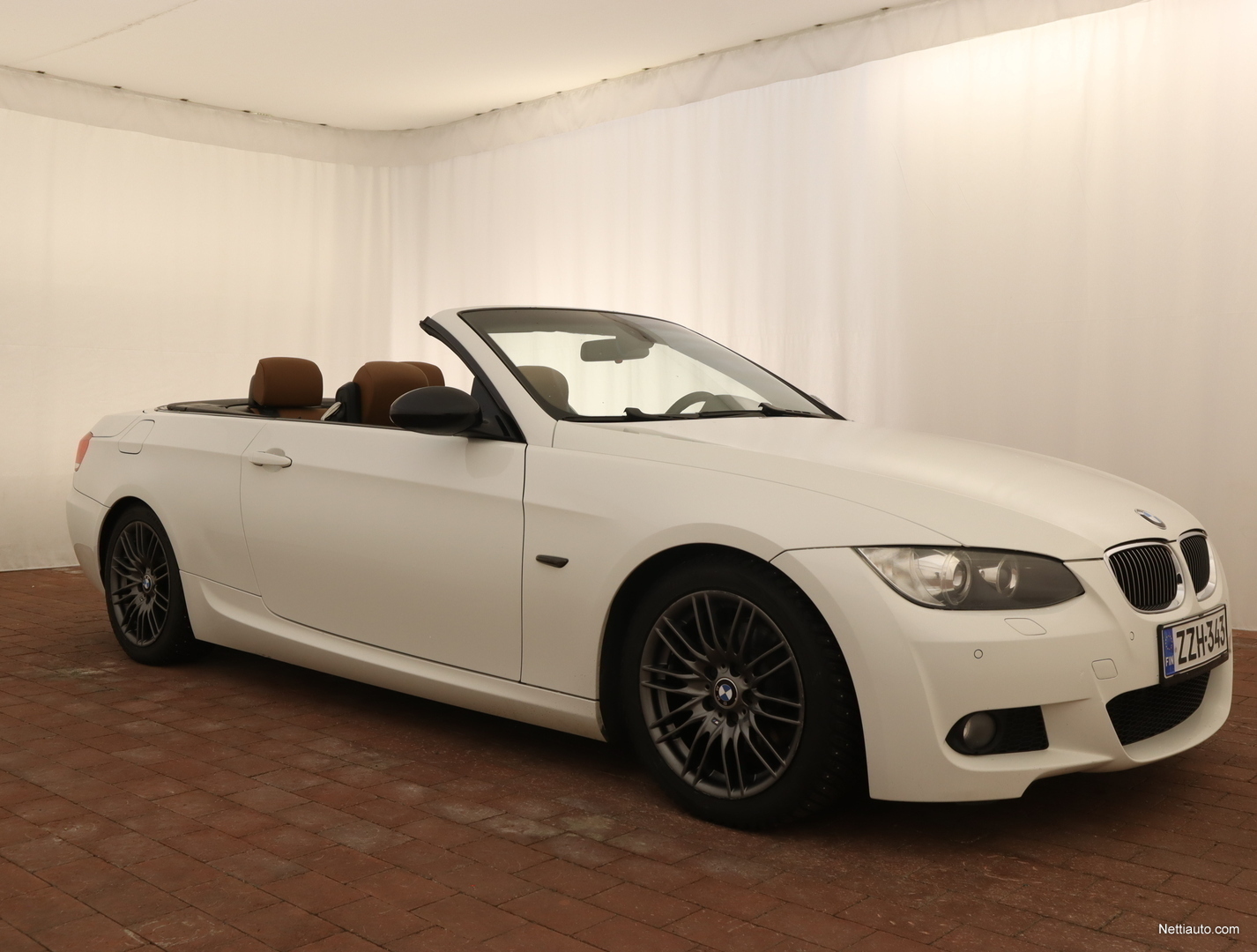 BMW 320 E93 Cabrio - M-Sport, Webasto, Kovakattoinen, Nahat, Sport ...