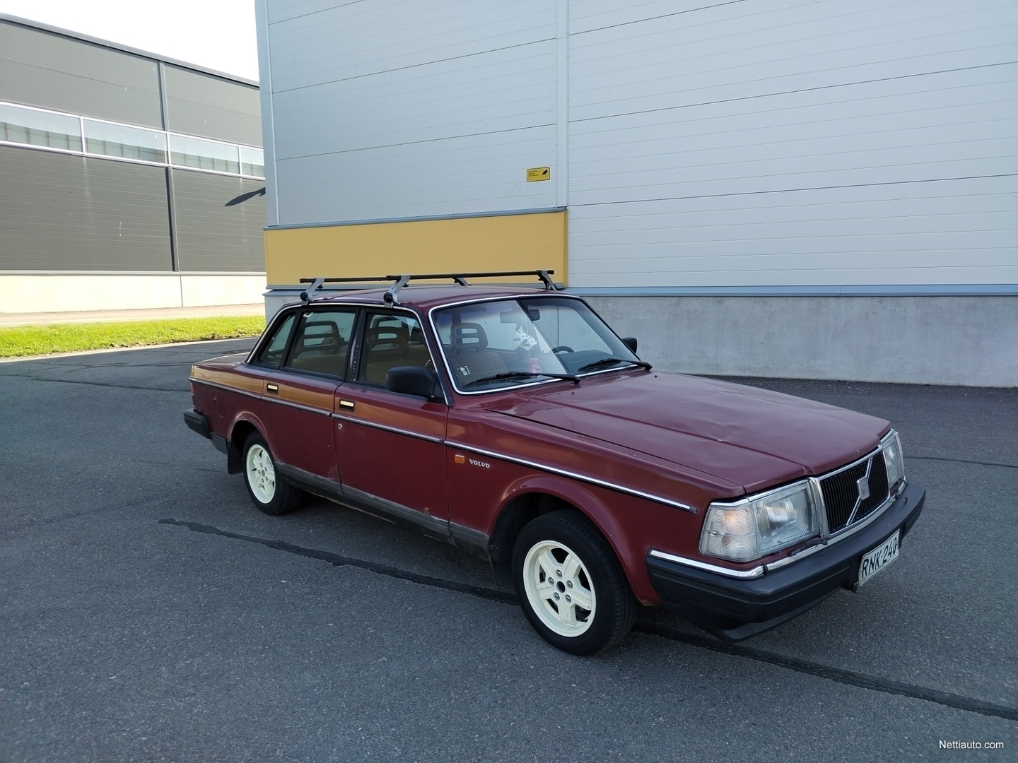 Volvo 240 GL 2.3 4d Porrasperä 1988 - Vaihtoauto - Nettiauto