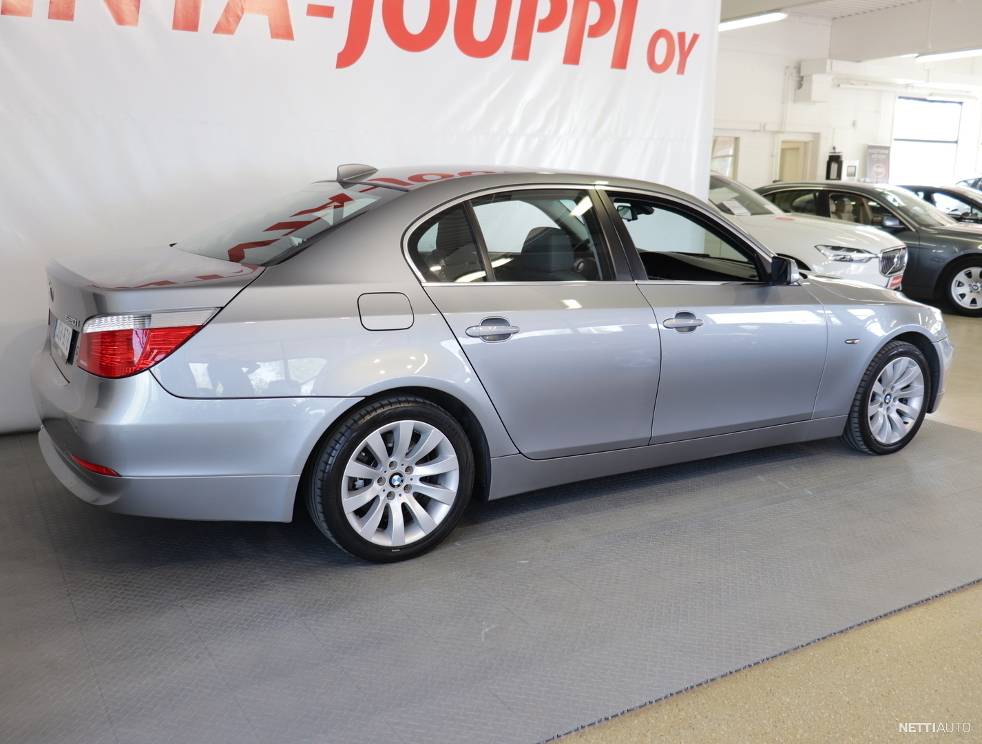 BMW 520 iA - Siisti kuntoinen, Ilmastointilaite, Vakionopeudensäädin - Ilmainen kotiintoimitus! Sedan 2005 - Used vehicle kuva kuva