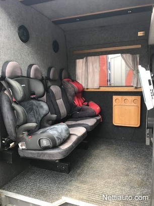 https://cdn.nettiauto.com/live/9391448/Iveco-Daily-1386e16564d3b9d1-medium.jpg