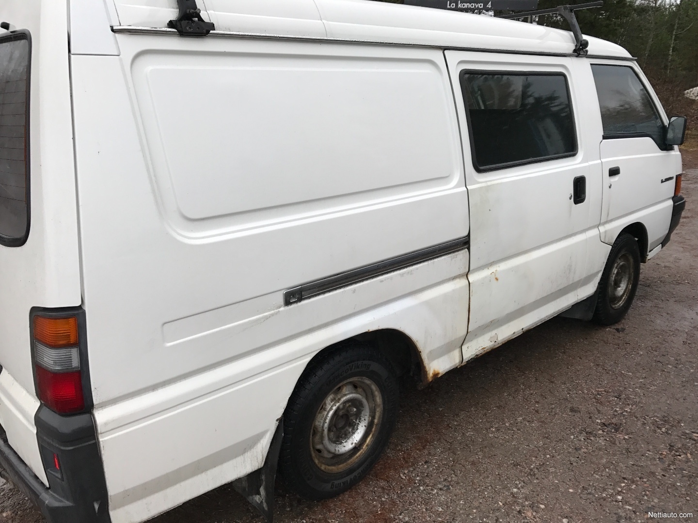 Enlarge image. Mitsubishi L300