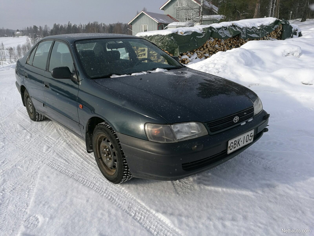 Toyota carina e лифтбек