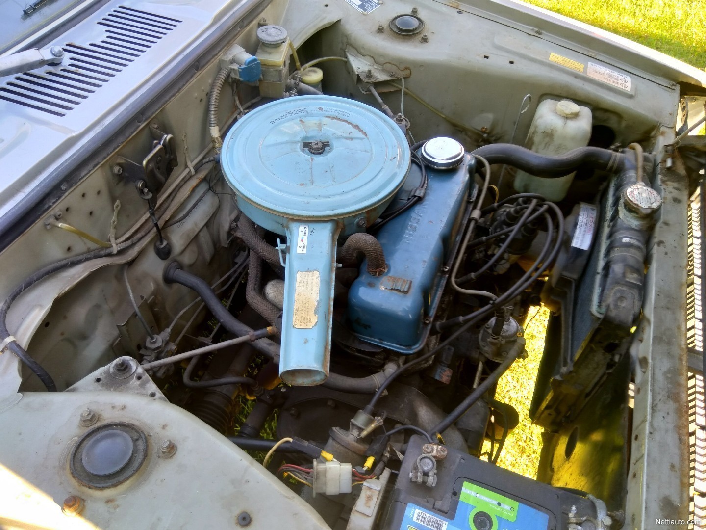Nissan Datsun 100a салон