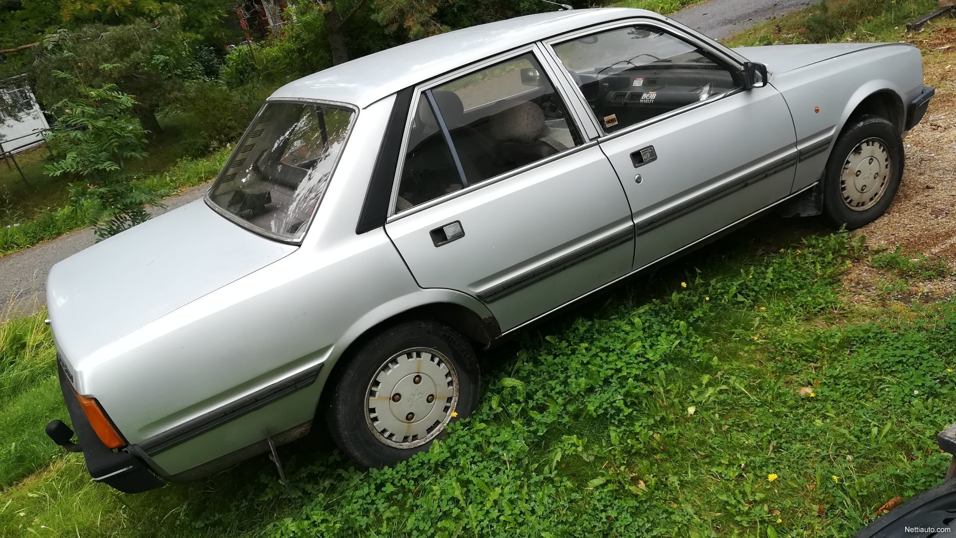 peugeot-505-gr-4d-gre-4d-varaosa-auto-gr-porrasper-1984-vaihtoauto