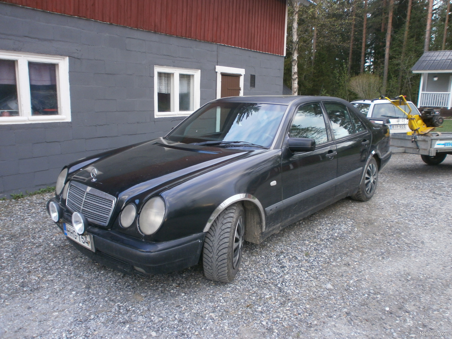 Mercedes-Benz 290 kokemuksia - Lue käyttäjien autoarvostelut - Nettiauto